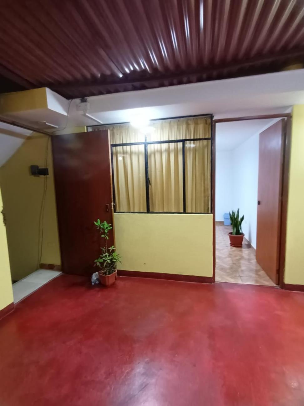 Close To Airport - Free One Time Pickup - A Y J Familia Lima Luaran gambar