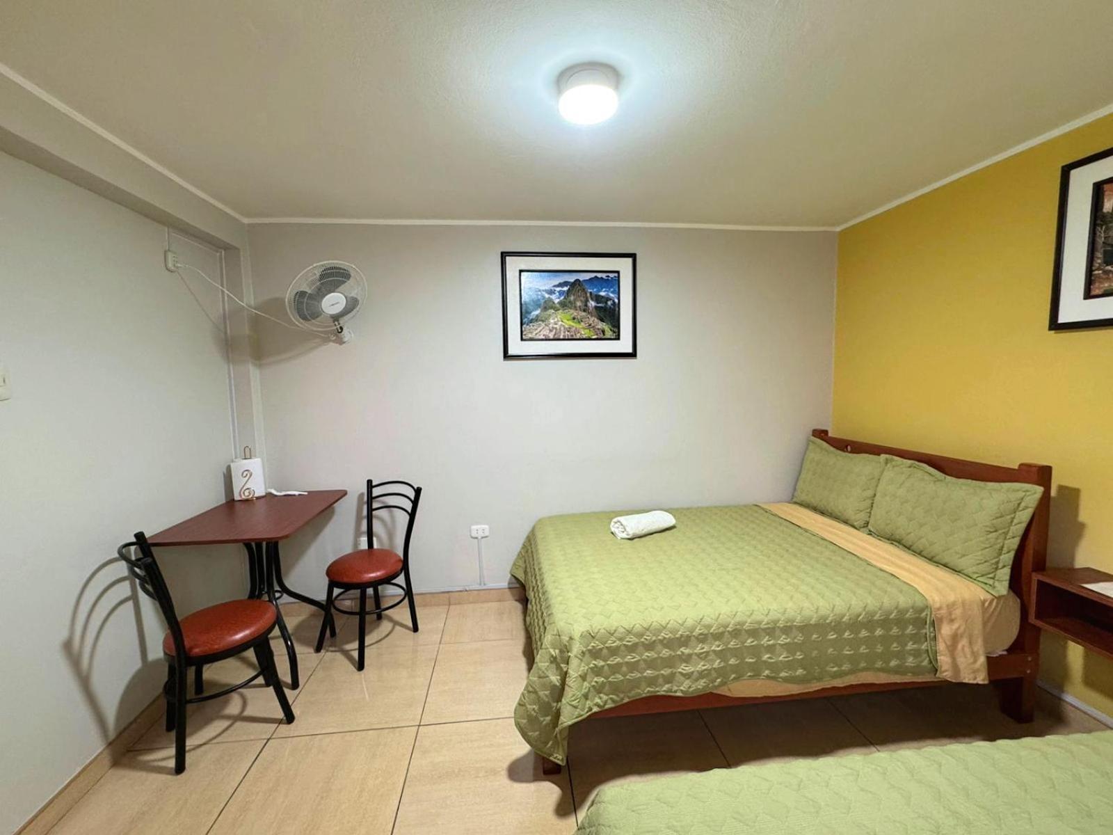 Close To Airport - Free One Time Pickup - A Y J Familia Lima Luaran gambar